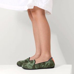 ROTHYs Girls Camo Slip on Loafer Shoe, Kids Size 3